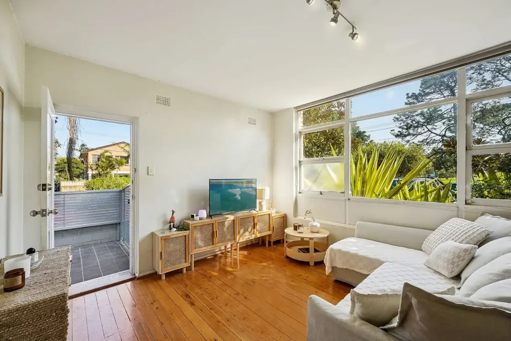 Two Bedroom Apartment in Prime Location With Large Private Courtyard