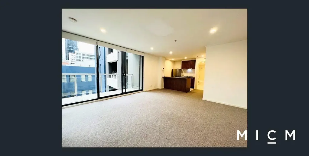 Light Filled 1-Bedroom Apartment with Secure Car Space in the Heart of Melbourne