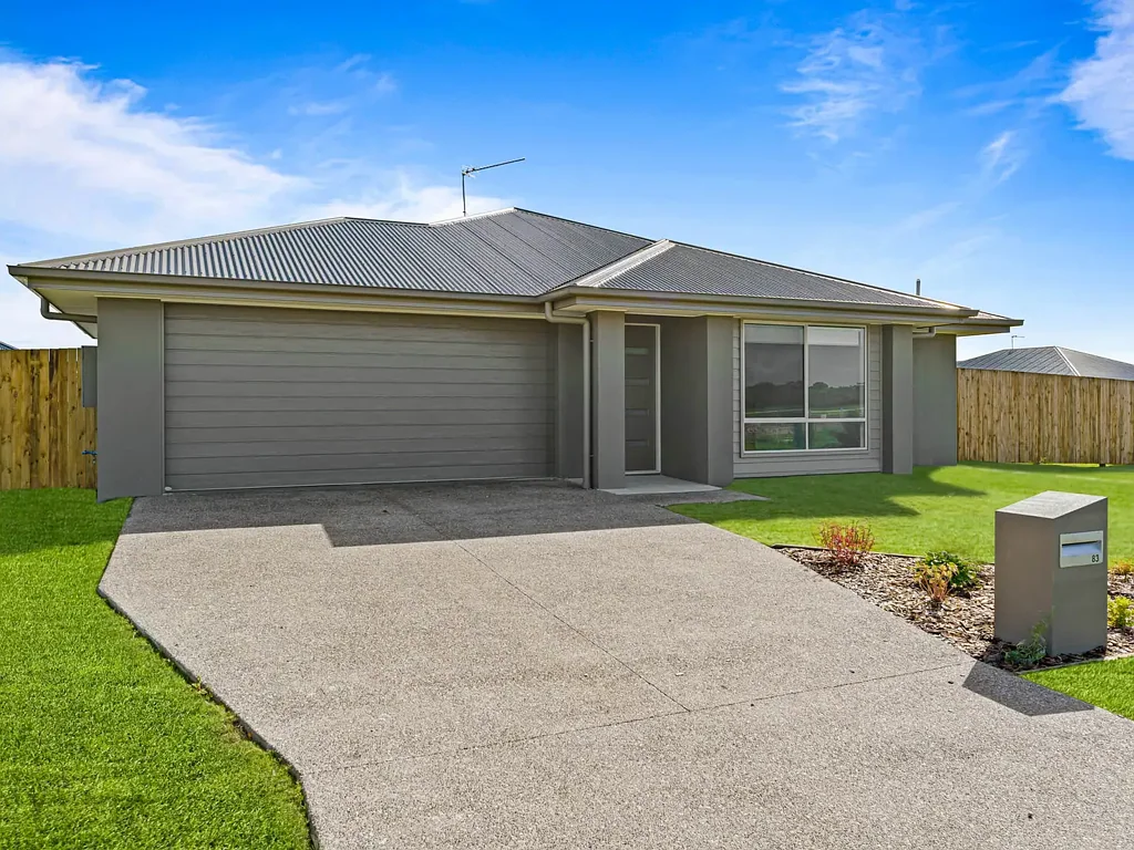 Stunning Pialba - As New Baylinks Estate - Light, Bright & Airy