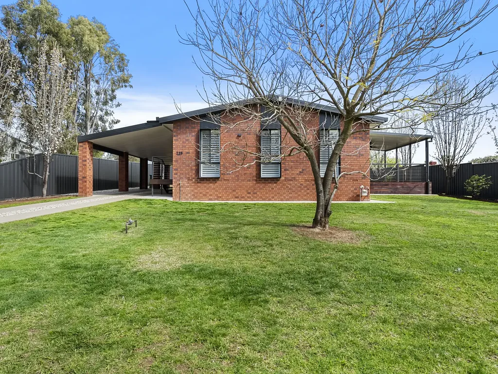 Corowa 3 Slaapkamer Brick veneer oasis with all the work done