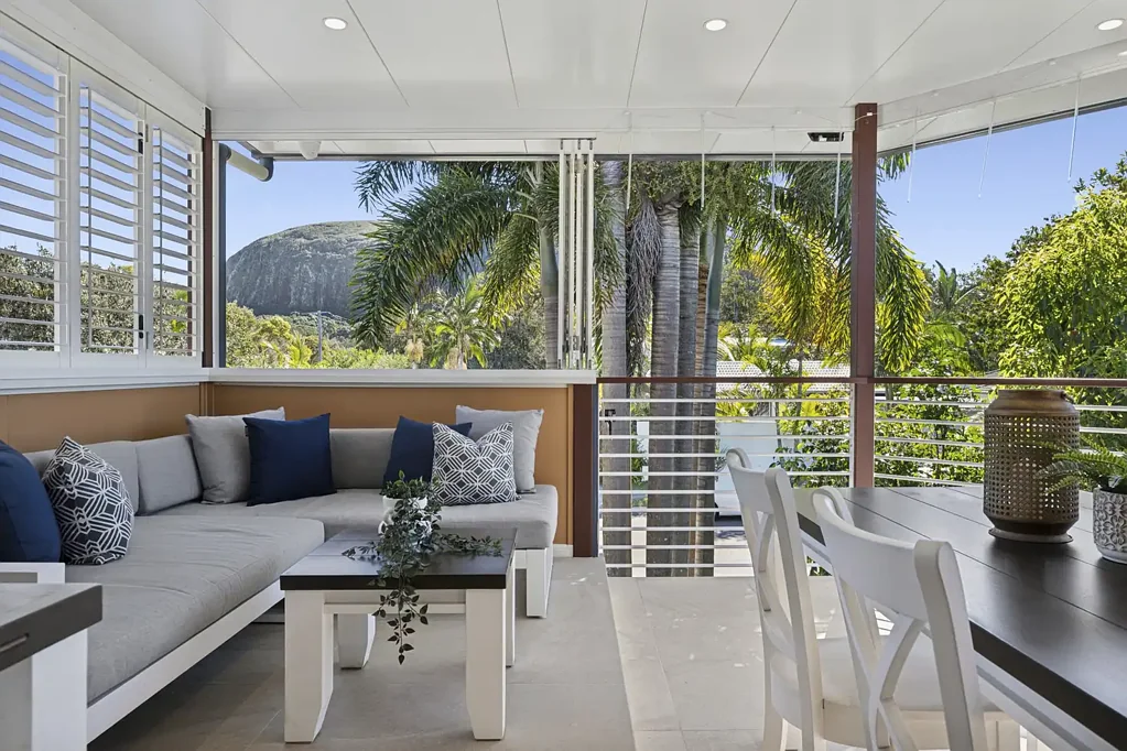 Mount Coolum 3બેડરૂમ Beachside Townhouse with Mount Coolum Views