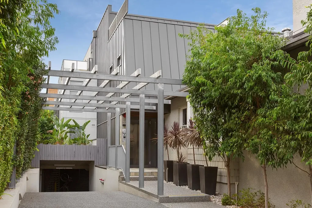 St Kilda East 2Habitaciones Luxe Light-Filled Living over 2 Levels