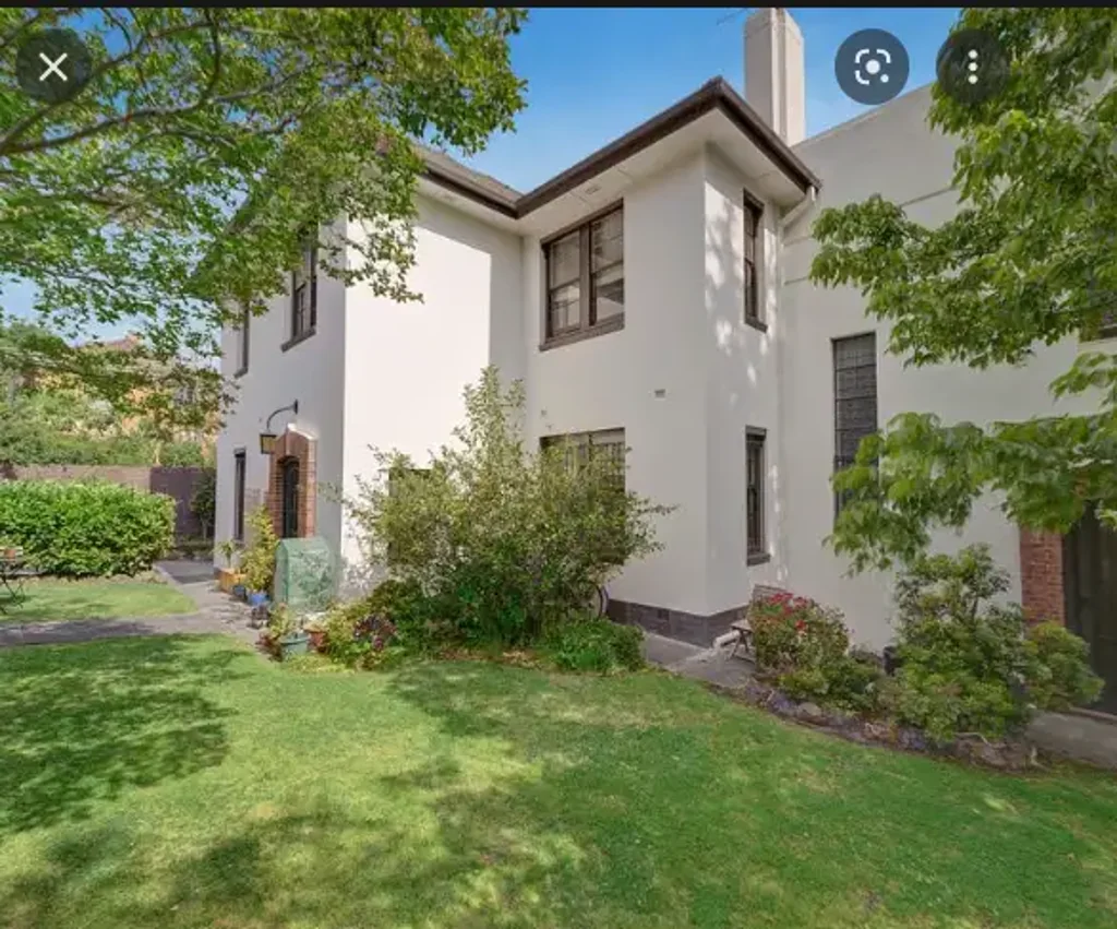 Massive double storey three bedroom art deco townhouse