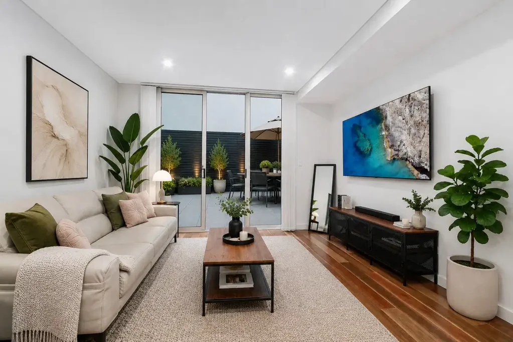 Five Dock 1ਬੈੱਡਰੂਮ Ground Floor Apartment With Oversized Courtyard & Study