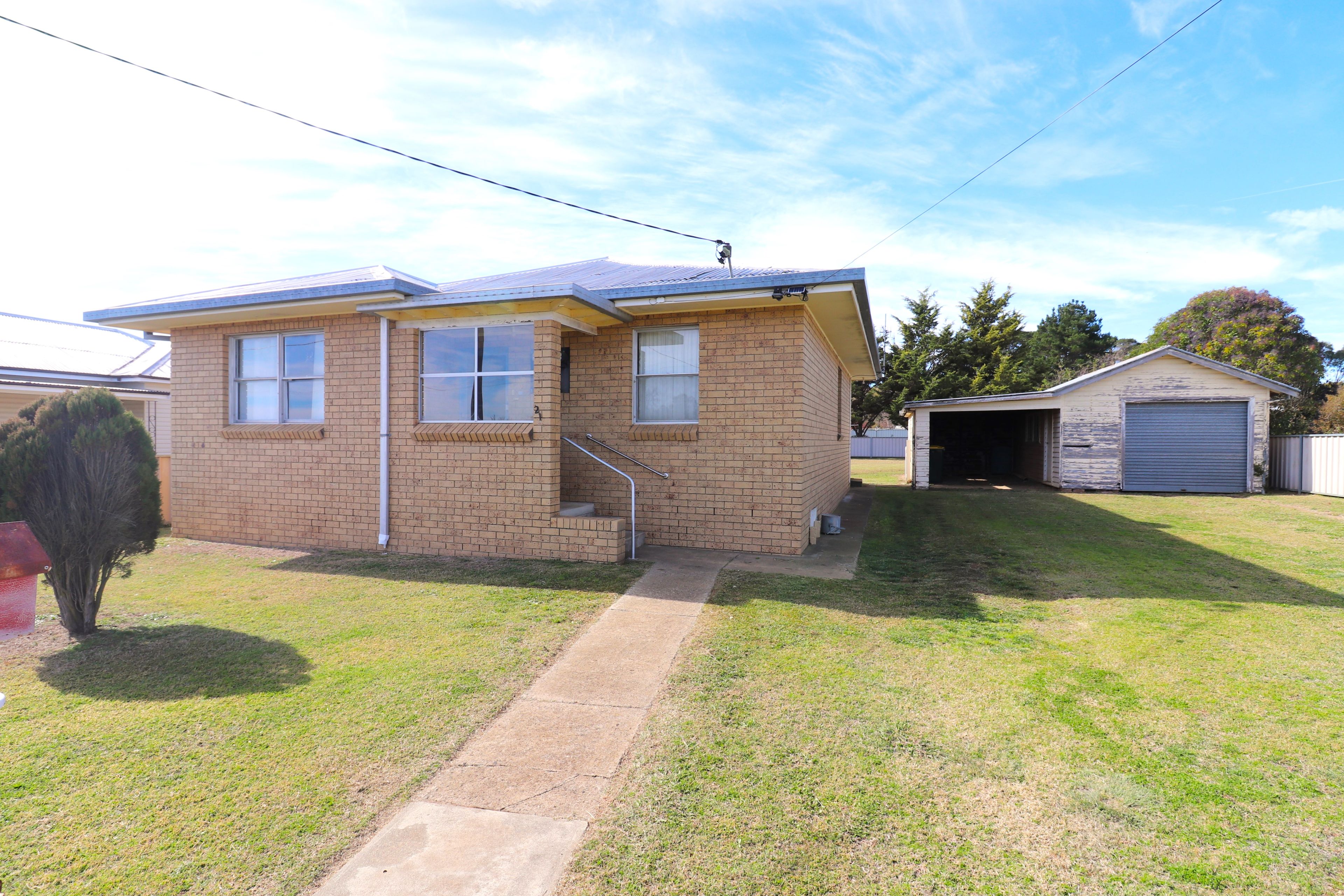 215 LAMBETH ST, GLEN INNES NSW 2370, 0房, 0浴, House