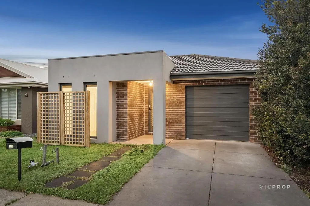 Werribee 4chambre FAMILY HOME IN THE PRESTIGIOUS RIVERWALK ESTATE