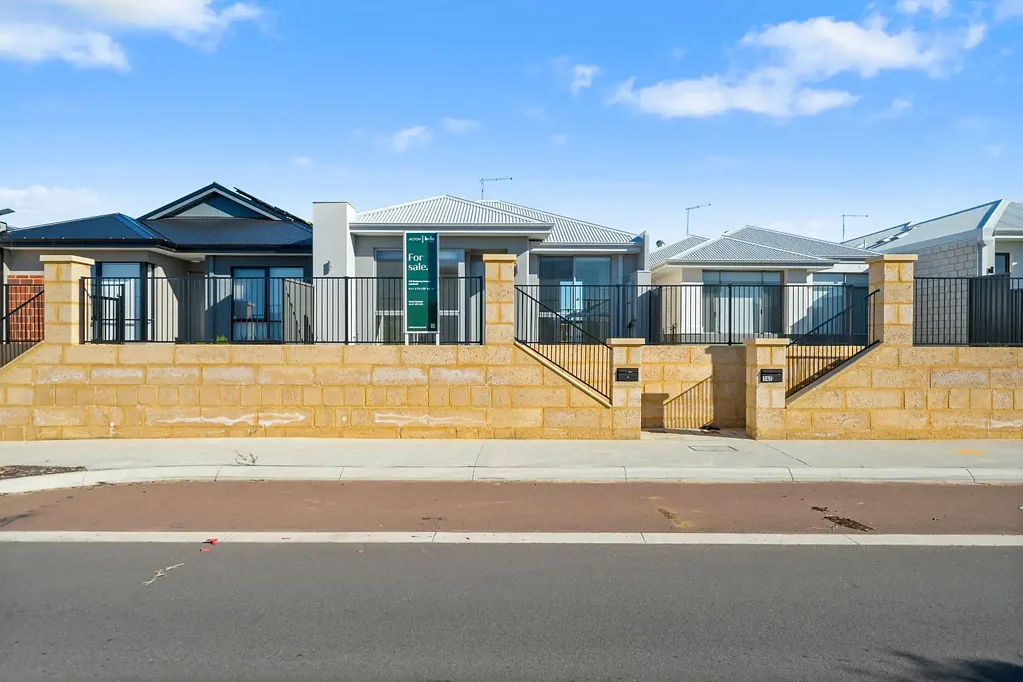 Lakelands 4ਬੈੱਡਰੂਮ Under offer.