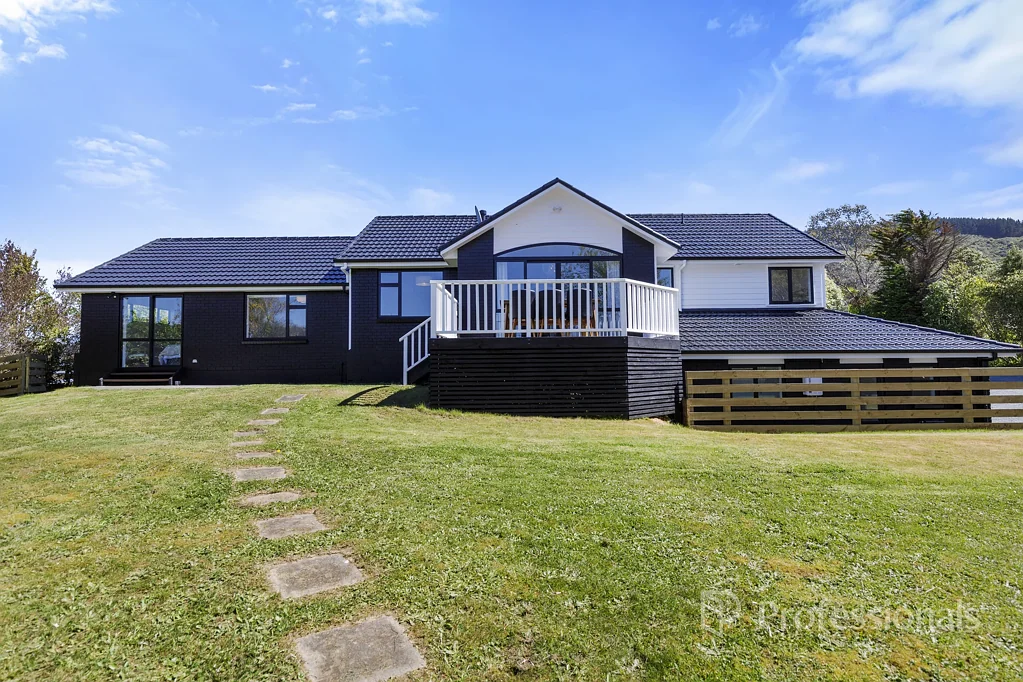 Riverstone Terraces 4ਬੈੱਡਰੂਮ FULLY RENOVATED, RURAL FEEL!