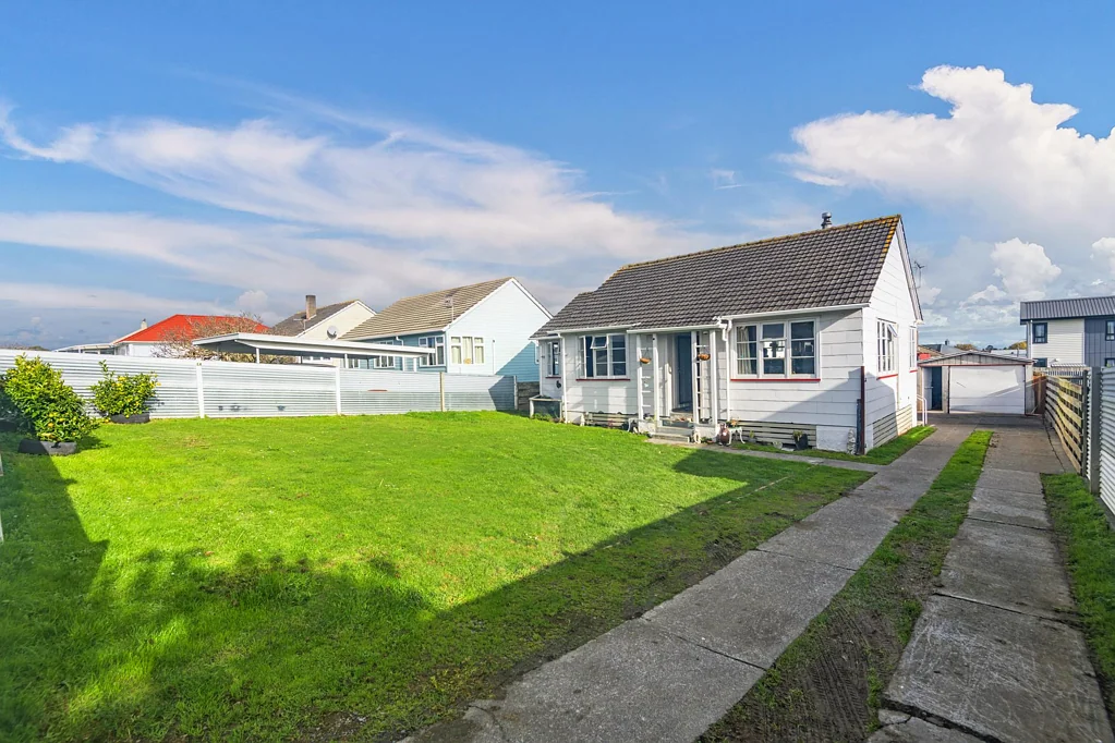 46 Clyde Crescent, Roslyn, Palmerston North City, Manawatu-Wanganui