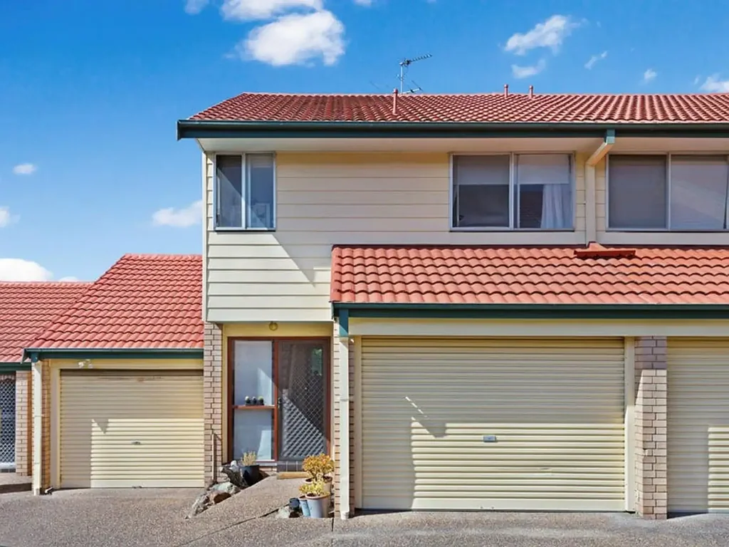 Speers Point 2બેડરૂમ Lakeside Living in a Prime Speers Point Location