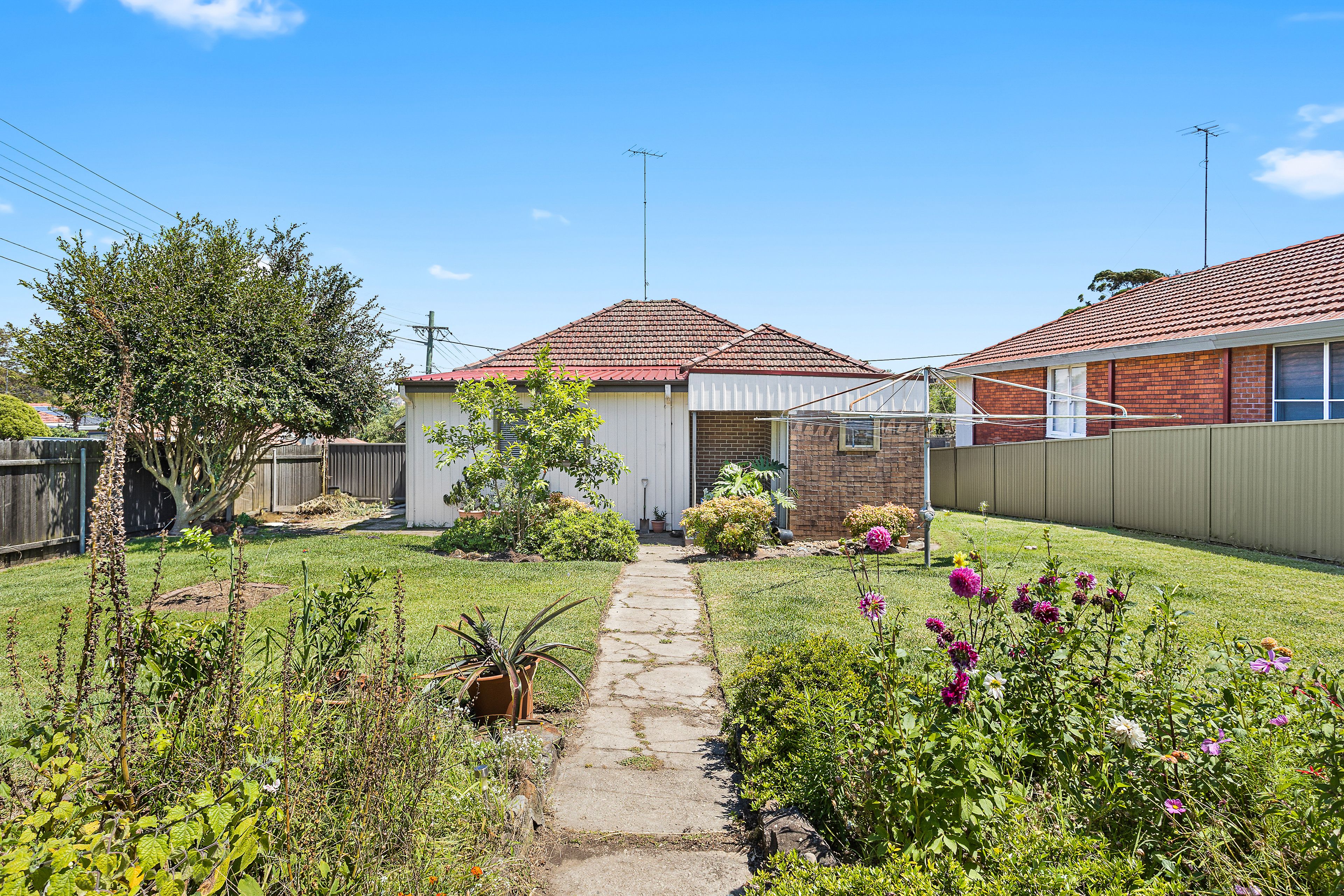 22 CLAREMONT ST, PENSHURST NSW 2222, 0 chambres, 0 salles de bain, House