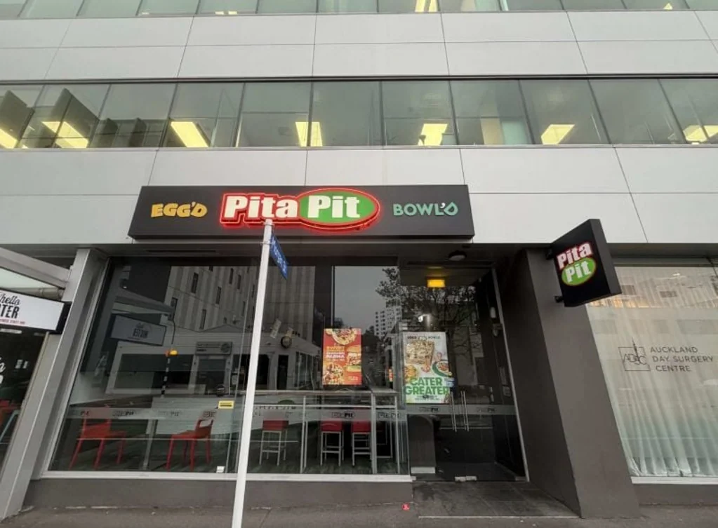 Newmarket  F&B Retail on Carlton Gore