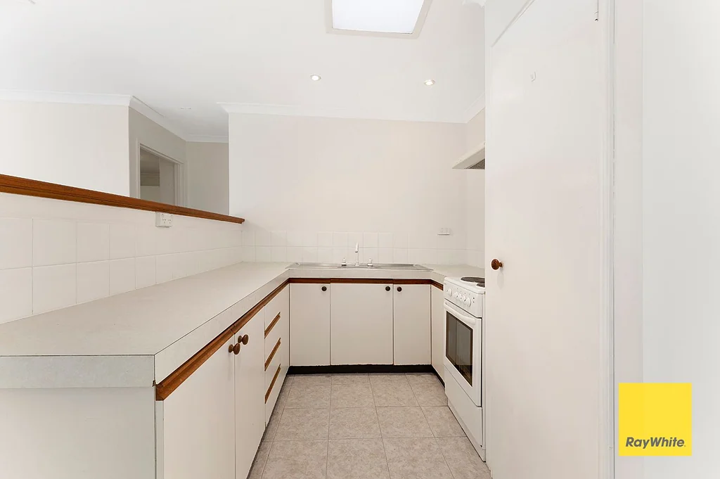 15/2 Attfield Street, Maddington, WA 6109