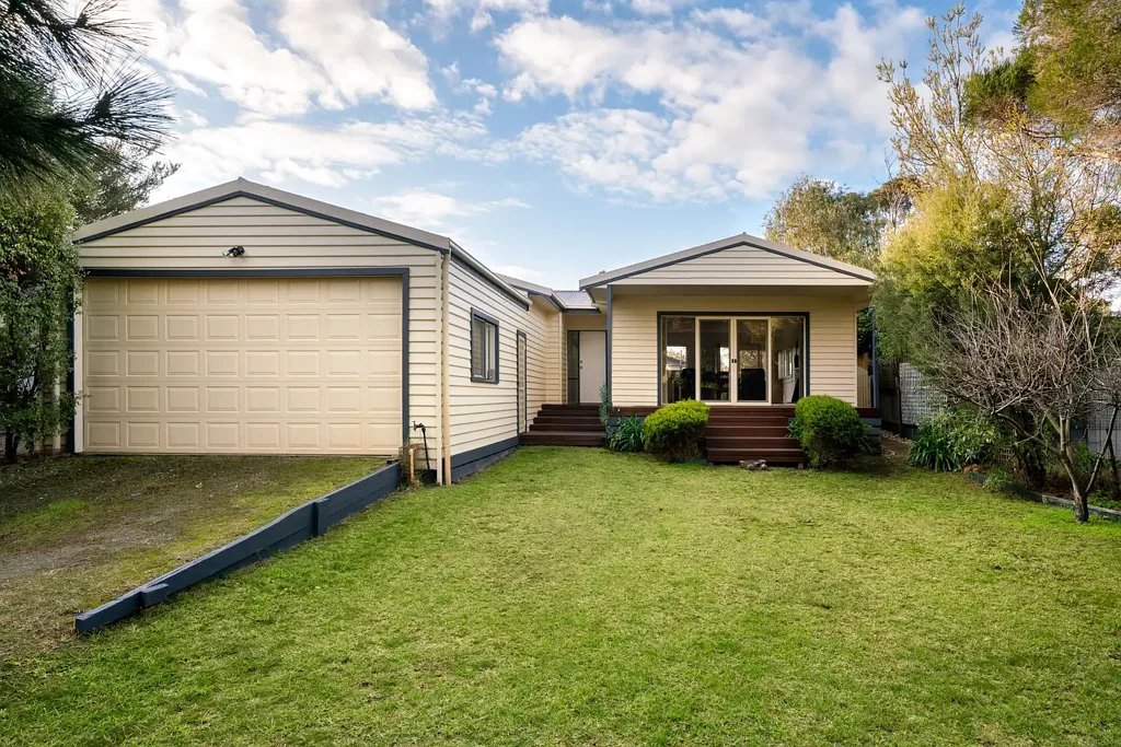 6 Clematis Avenue, Capel Sound, VIC 3940