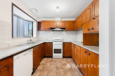 39 Gillespie Road, St Albans, VIC 3021, 4 slaapkamers, 2 badkamers, House