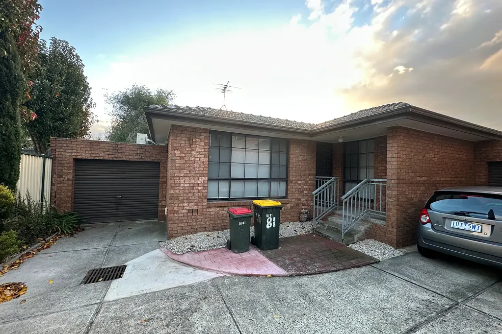 Low-Maintenance Living in Prime Ascot Vale Location