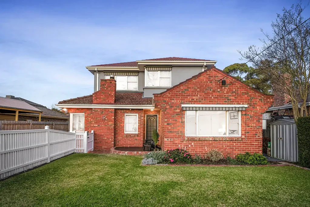 Box Hill North 4 Bedroom Low Maintenance Family Living That Shines