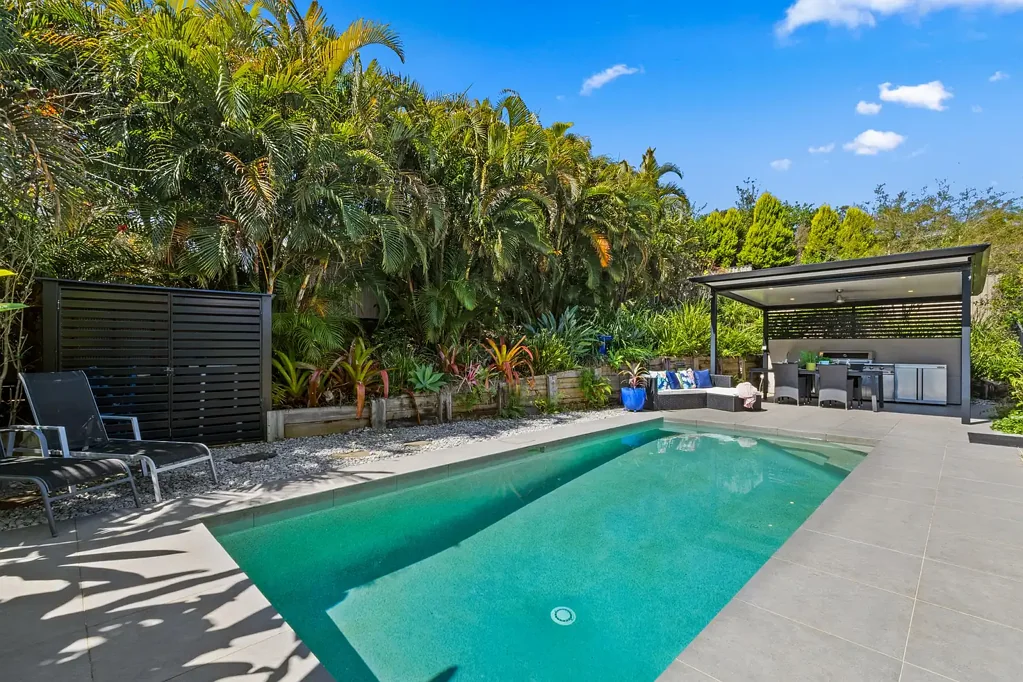17 Dinmore Street, Woombye, QLD 4559