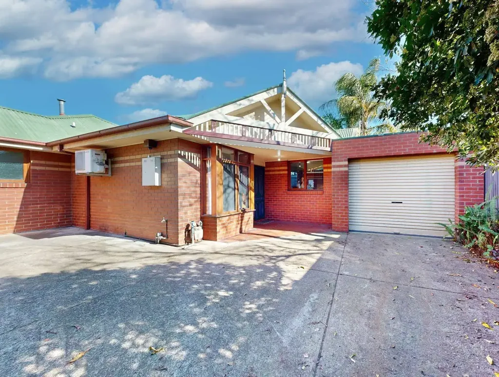 Spacious Single-Level Living in a Convenient Location