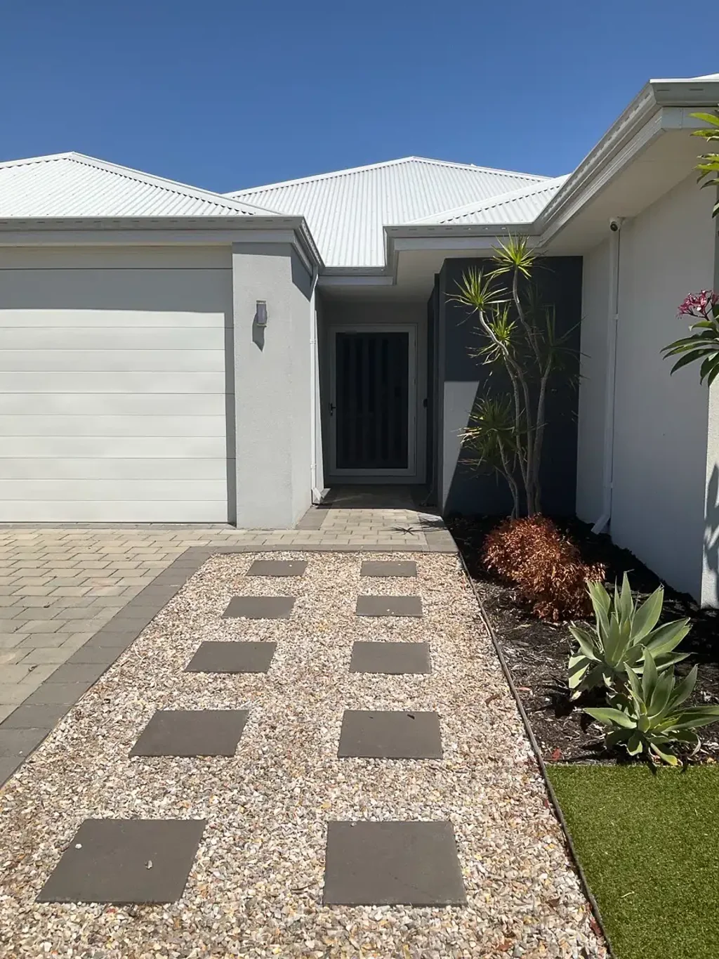 Baldivis 4 Bedroom Act Fast - Spacious 4x2 Family Home in a Prime Baldivis Location
