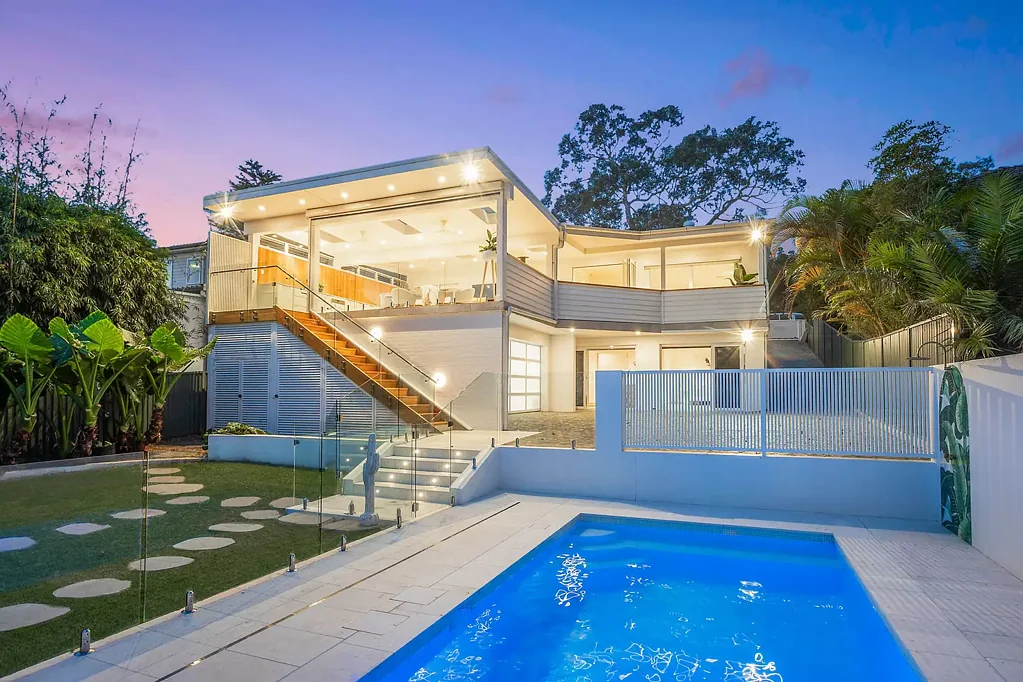Caringbah South 4部屋 Coastal Chic meets Palm Springs Luxury
