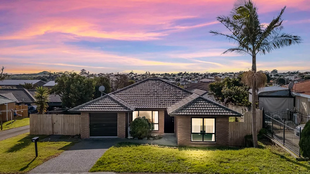 29 Pitt Avenue, Clendon Park, Manukau City, Auckland