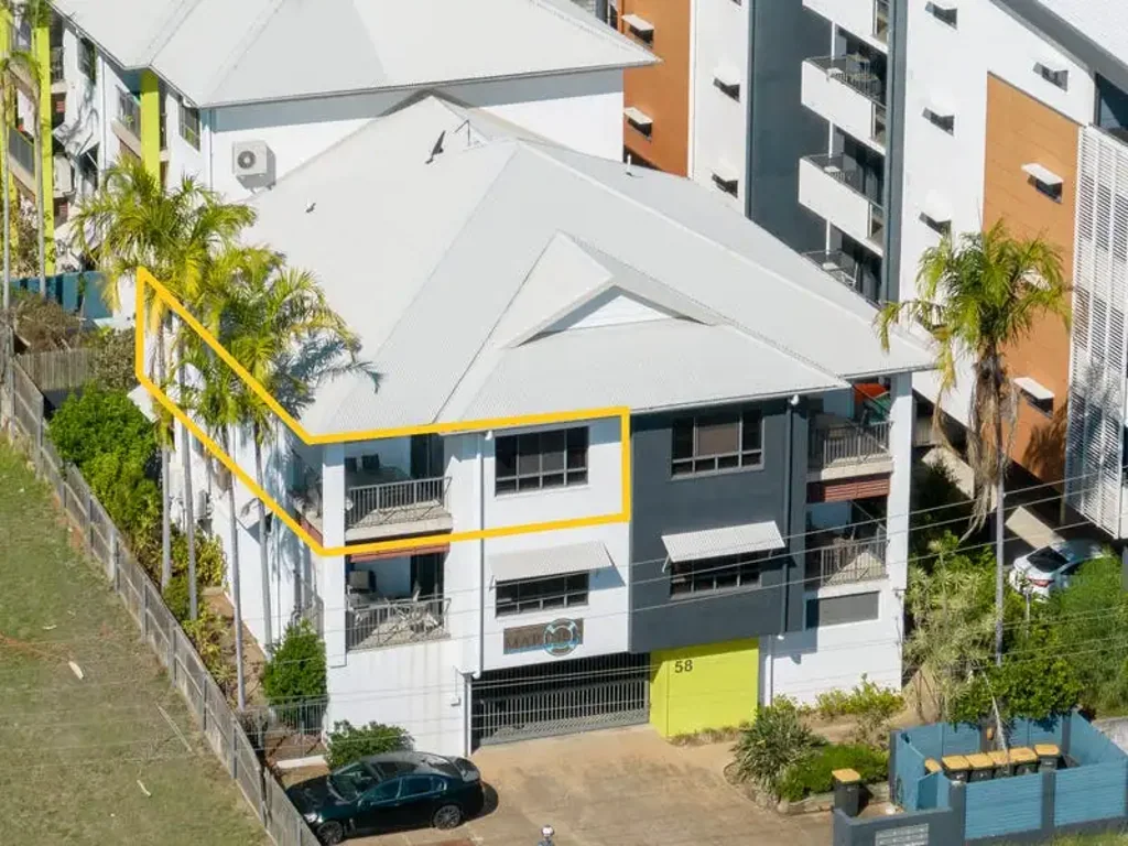 Fully furnished CBD apartment