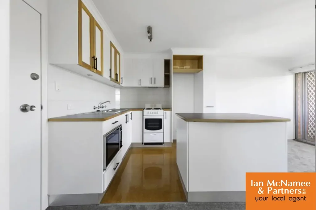 Queanbeyan 2房  Contemporary Comfort in a Prime Location.
