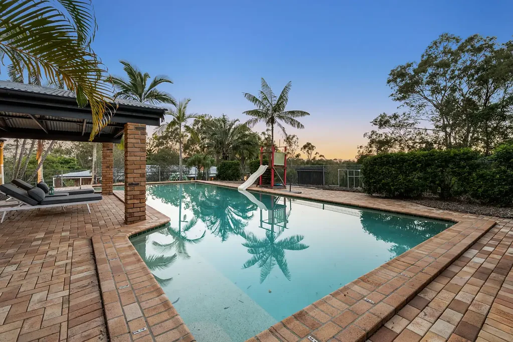 Mount Crosby 6 Bedroom Supersized Acreage Living