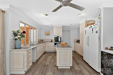4 Davidson Road, Cawarral, QLD 4702, 4 Schlafzimmer, 3 Badezimmer, House