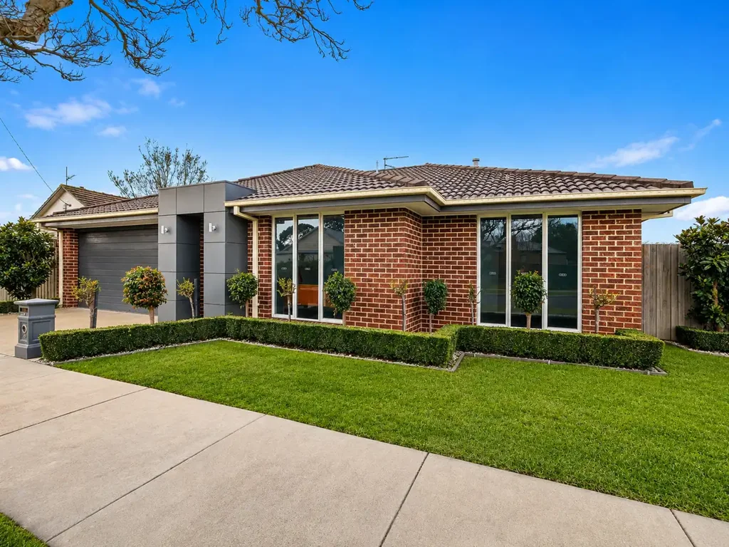 Traralgon 3房  Immaculate, Low-Maintenance Living in a Quiet Court