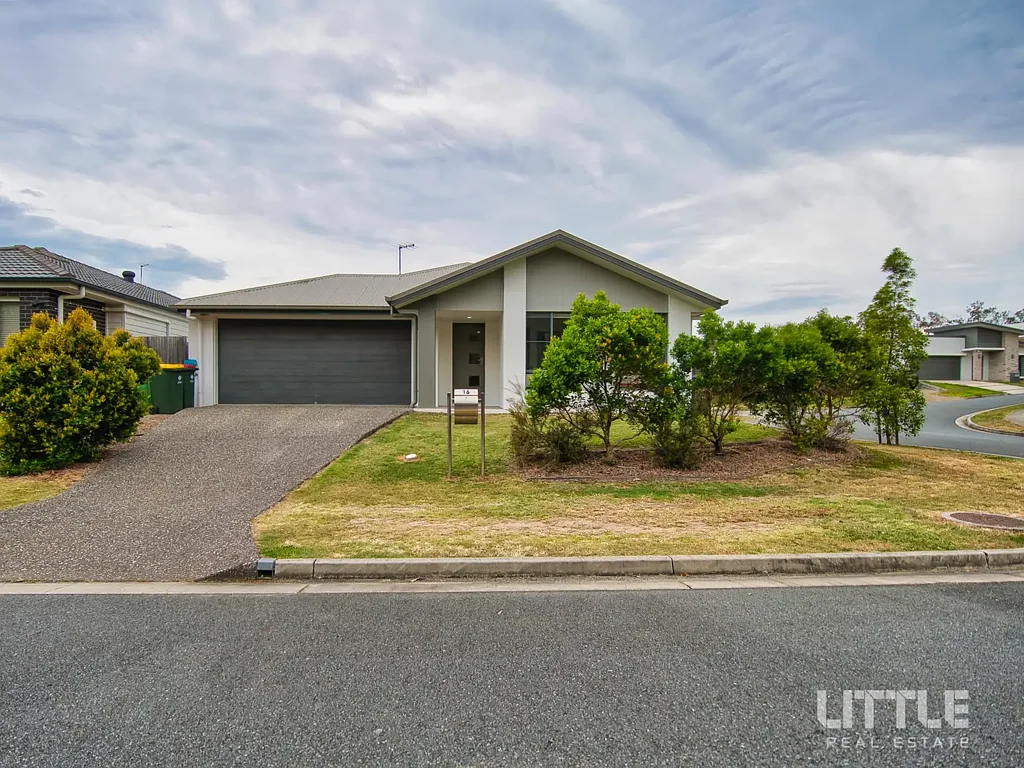 16 Jonas Circuit, Holmview, QLD 4207