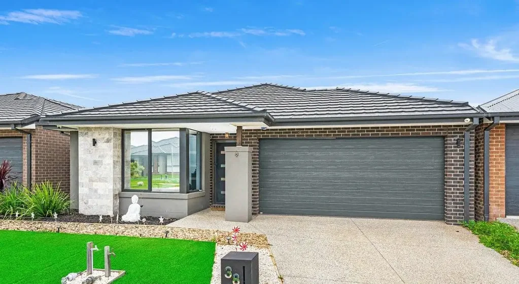 Tarneit 4 Bedroom Don't Miss Out on Tarneit's Best!