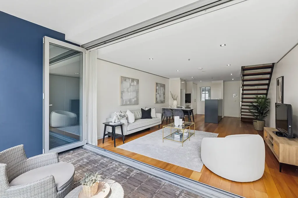 St Leonards 2Kwarto North-facing dual-level apartment offering exceptional convenience