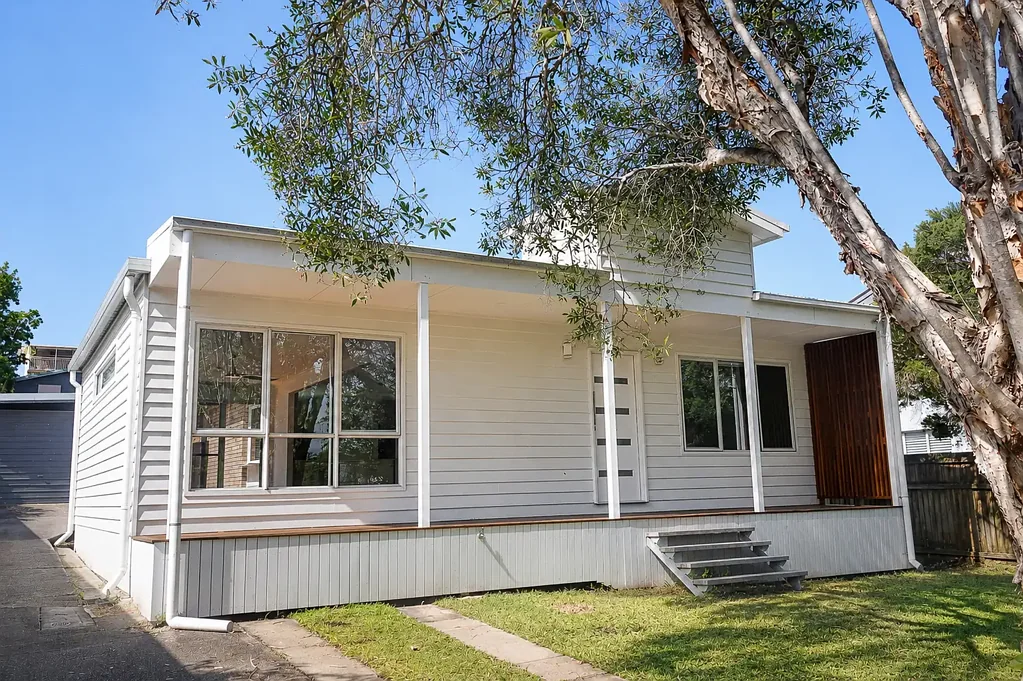 13 Gladstone Parade, Moffat Beach, QLD 4551