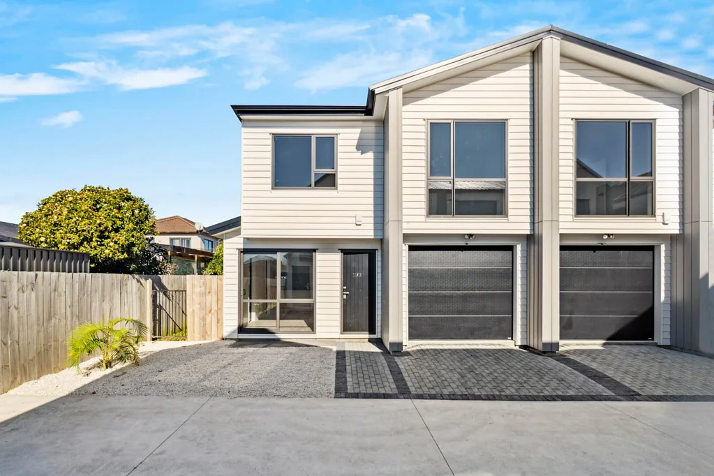 Papatoetoe 4침실 Spacious & Efficient Duplex!