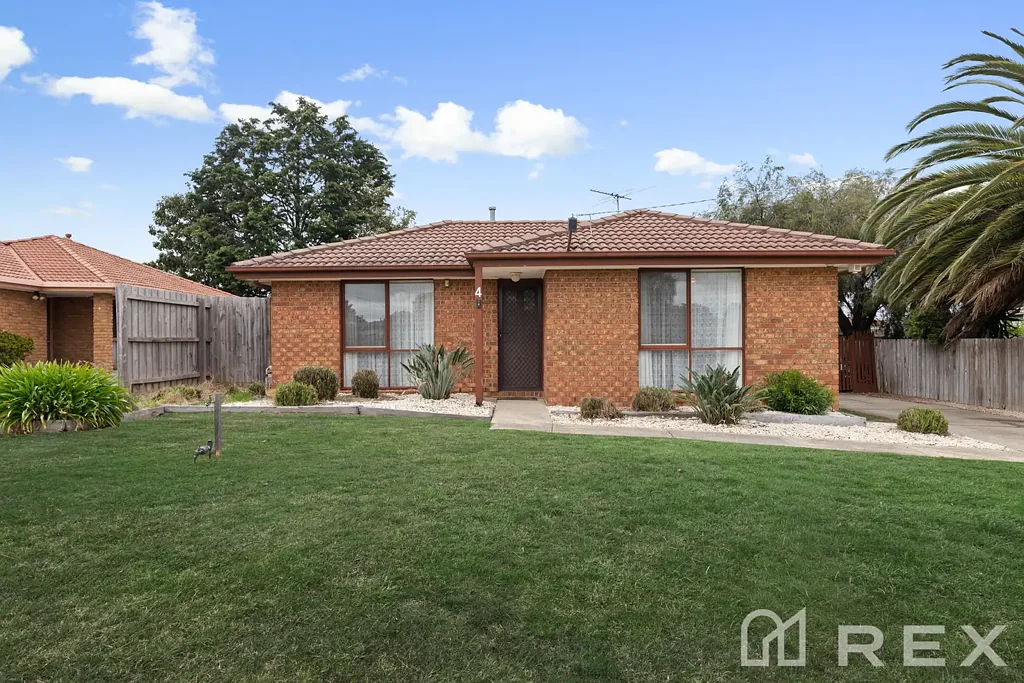 4 Haughton Court, Hampton Park, VIC 3976