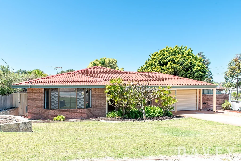 2 Hawk Place, Craigie, WA 6025