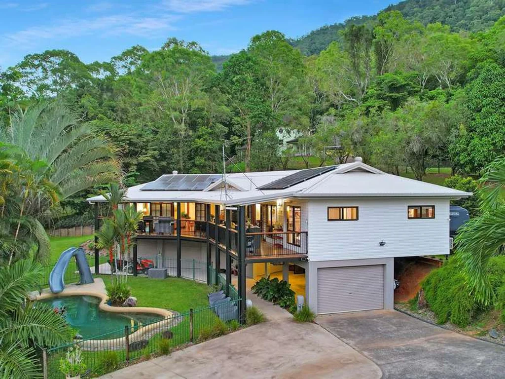1-3 Beltana Close, Redlynch, QLD 4870