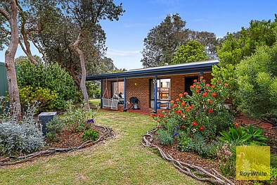 Sandy Point 3 Slaapkamer Quality holiday home in quiet location.