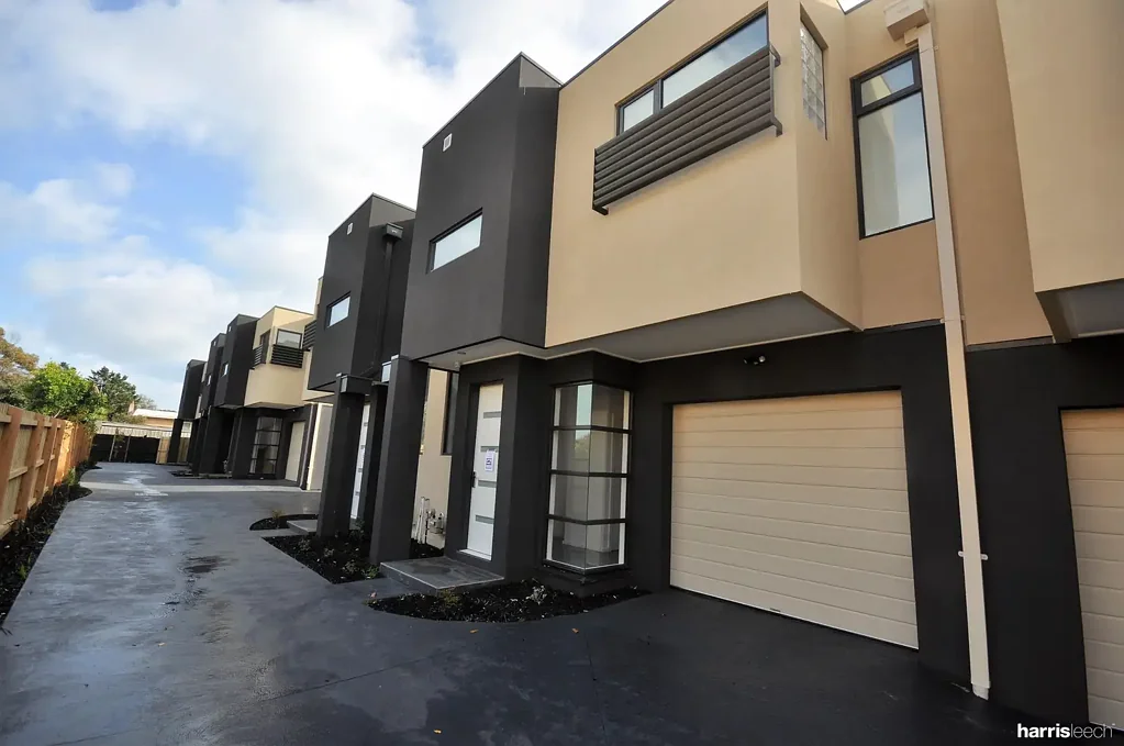 Townhouse In The Heart Of Edithvale