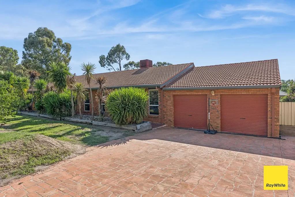 22 Emmett Street, Golden Square, VIC 3555
