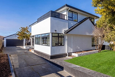 Burwood 6房  Space, Sun & Serenity!