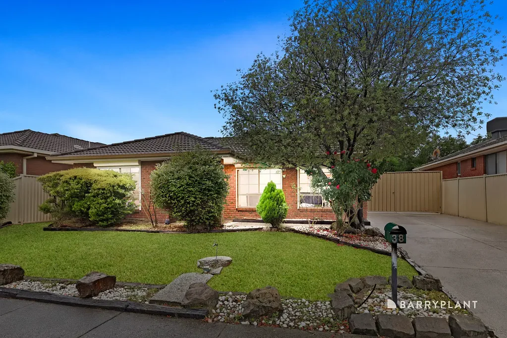 38 Garden Grove Drive, Mill Park, VIC 3082