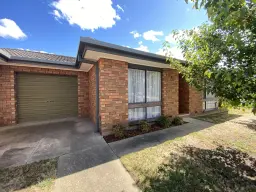 2/1 Burns Court, West Wodonga