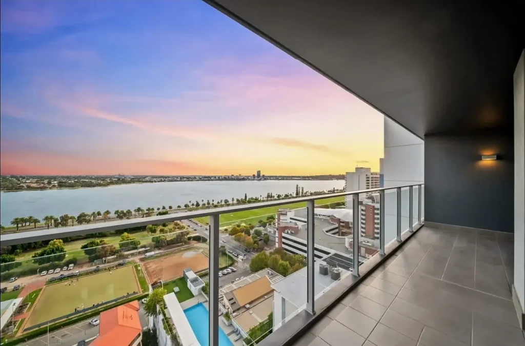 East Perth 2غرفة نوم A VIEW AS FAR AS THE EYE CAN SEE FROM THE WHOLE APARTMENT