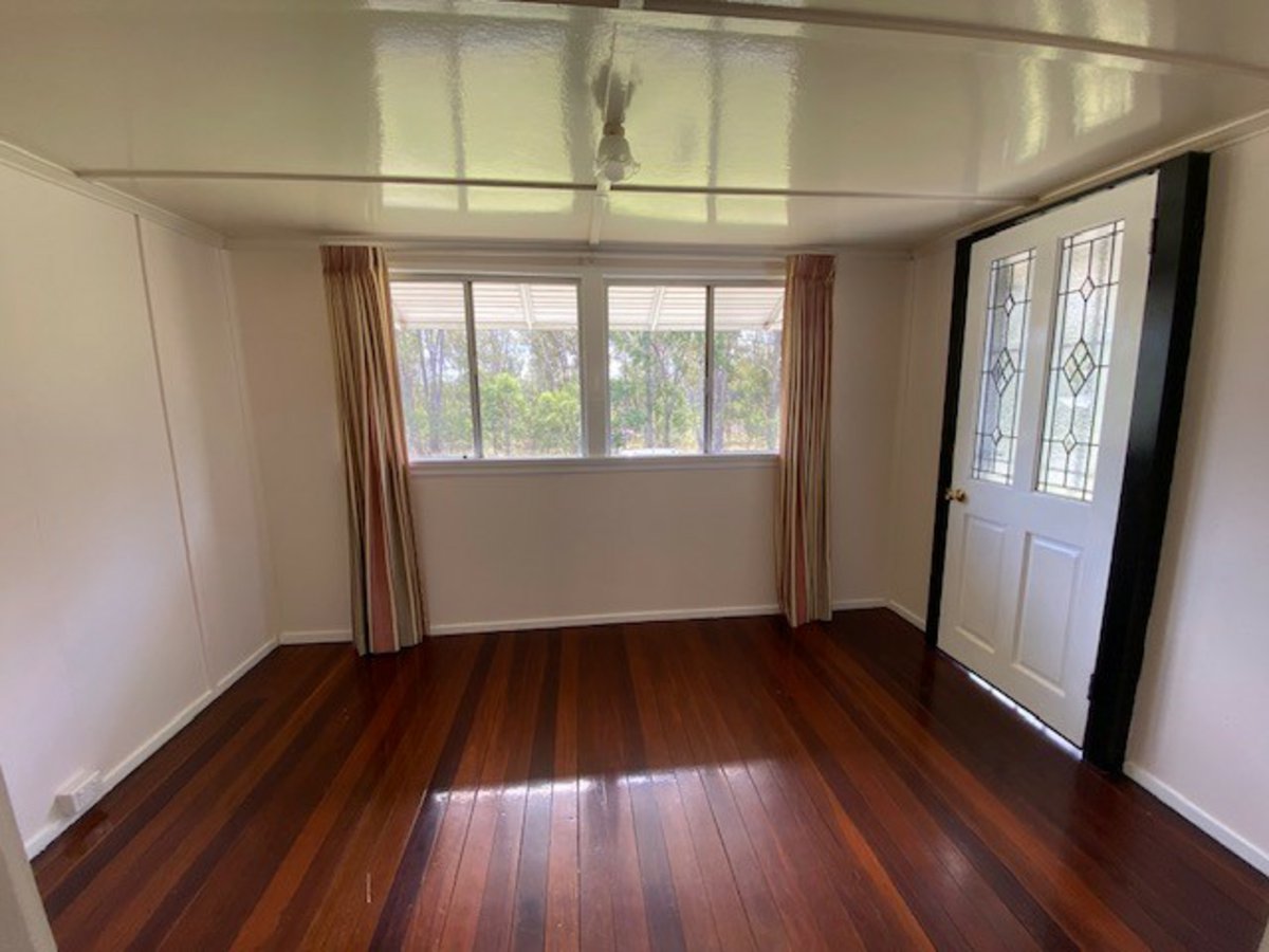 28 EDWARD ST, WONDAI QLD 4606, 0 chambres, 0 salles de bain, House