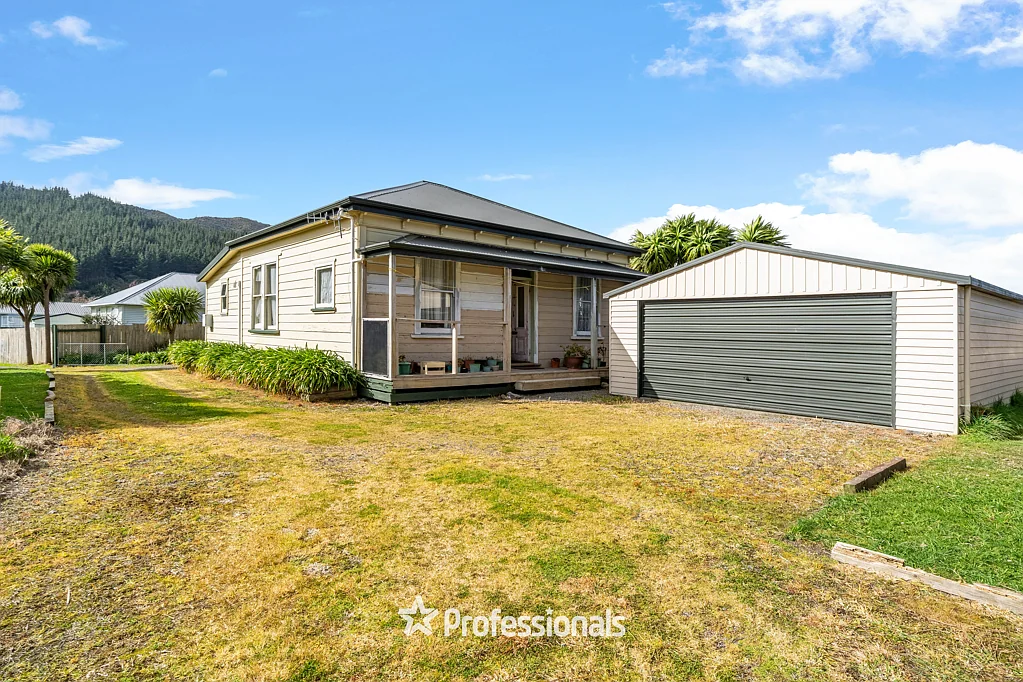 Wainuiomata 3ห้องนอน CHARMING 1910s CHARACTER HOME