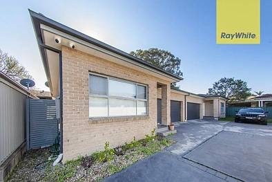 15A Magowar Road, Pendle Hill, NSW 2145, 3房, 2浴, Unspecified