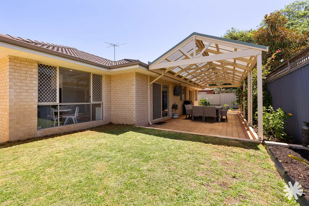 2/110 Bessell Avenue, Como, WA 6152